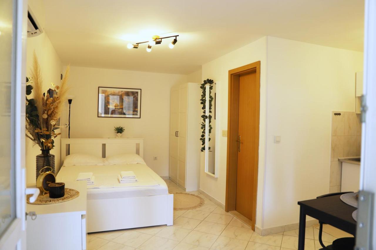 Apartment Ap *
